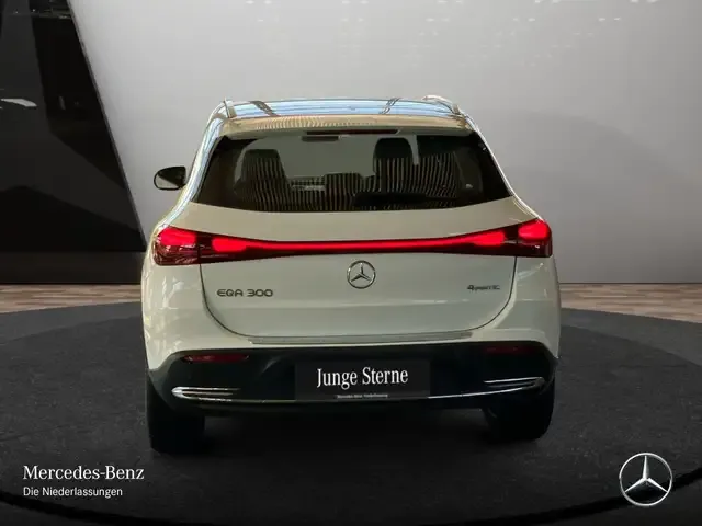 Mercedes-Benz EQA 300