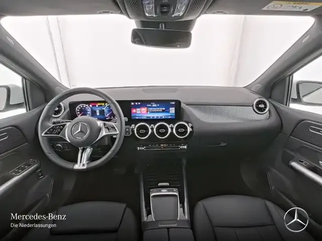Mercedes-Benz B 220