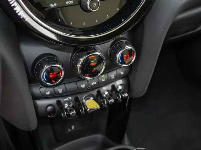 MINI Cooper SE