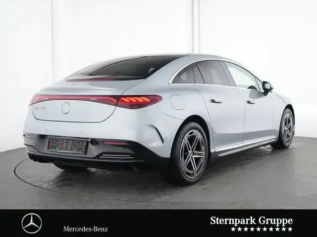 Mercedes-Benz EQE 300