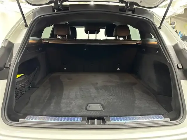 Mercedes-Benz EQC 400