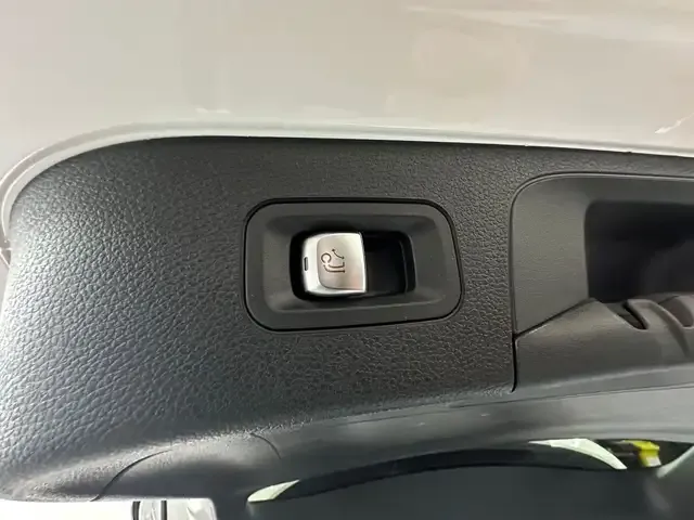 Mercedes-Benz EQC 400