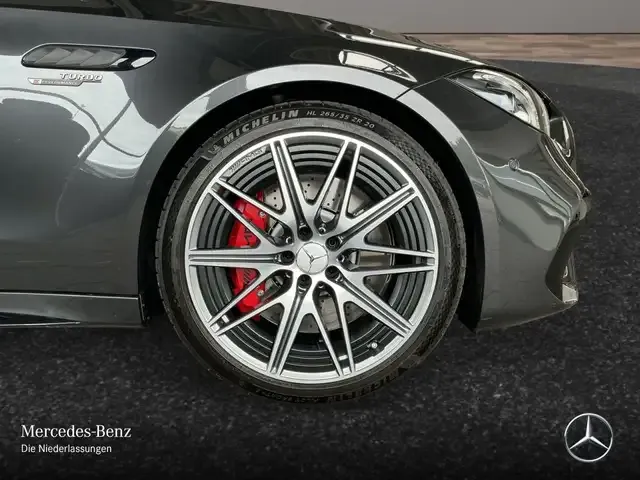 Mercedes-Benz C 63 AMG