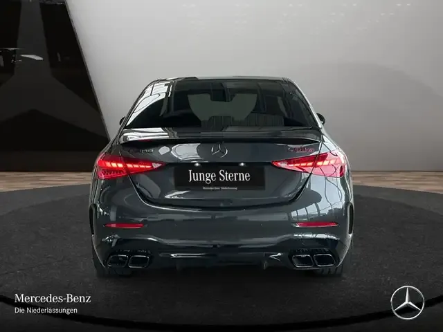 Mercedes-Benz C 63 AMG