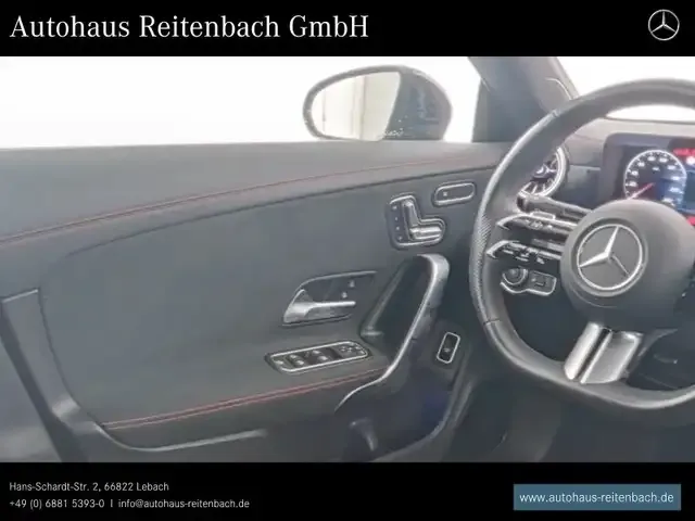 Mercedes-Benz CLA 200