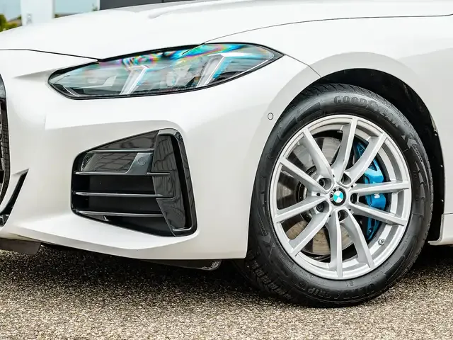 BMW 440