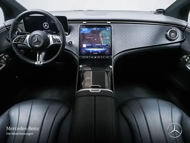 Mercedes-Benz EQE 300