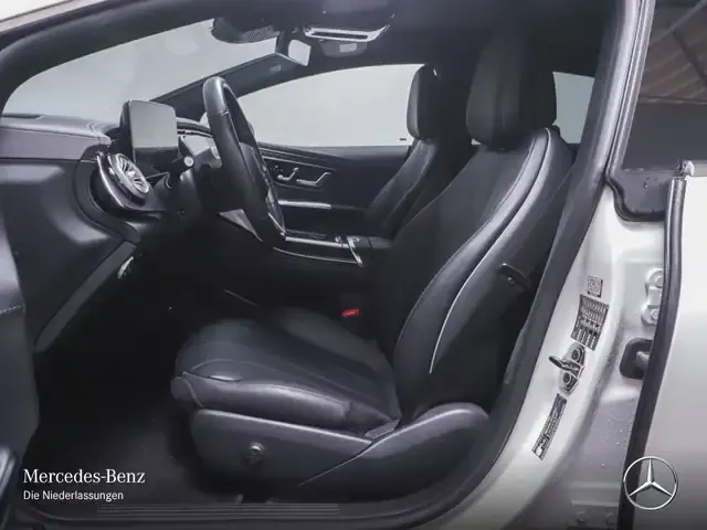Mercedes-Benz EQE 300
