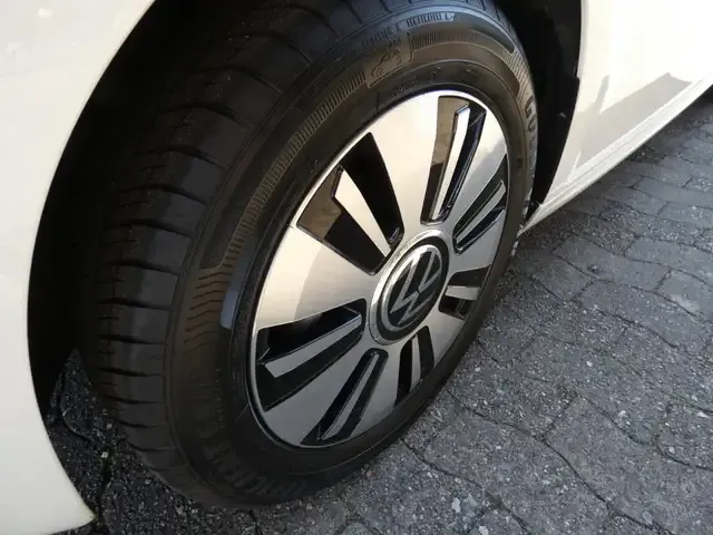 Volkswagen e-up!