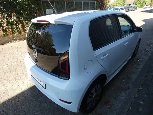 Volkswagen e-up!