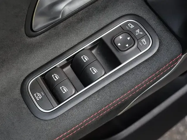 Mercedes-Benz CLA 220