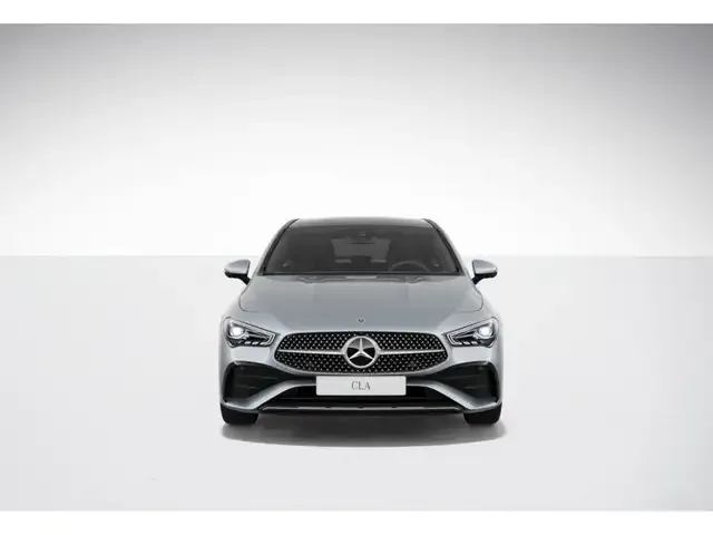 Mercedes-Benz CLA 220