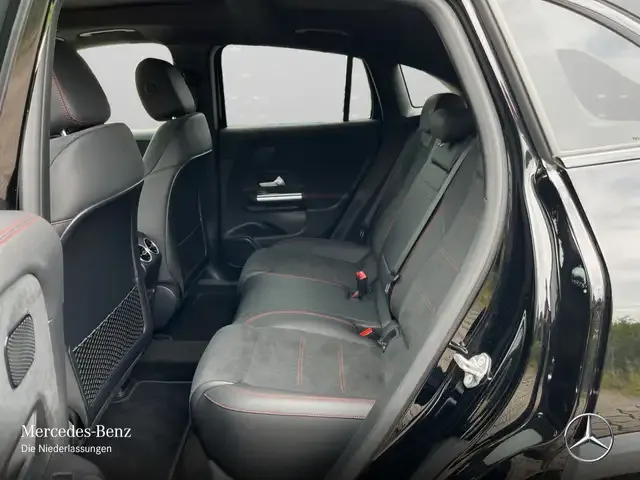 Mercedes-Benz EQA 300