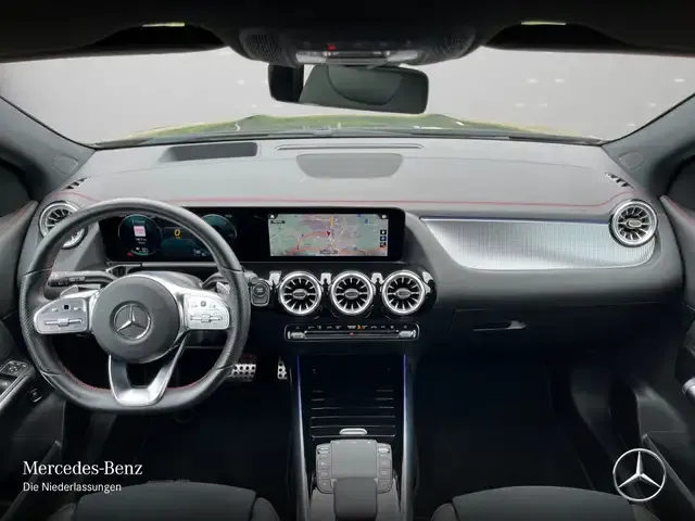 Mercedes-Benz EQA 300