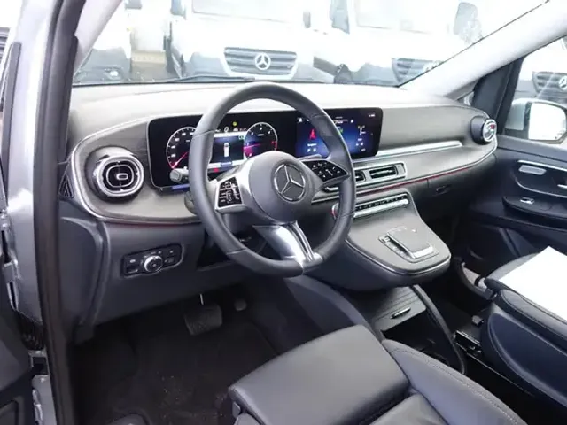 Mercedes-Benz V 250
