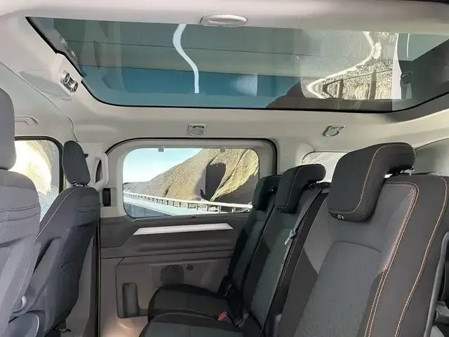Volkswagen T7 Caravelle