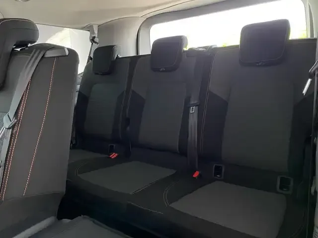 Volkswagen T7 Caravelle