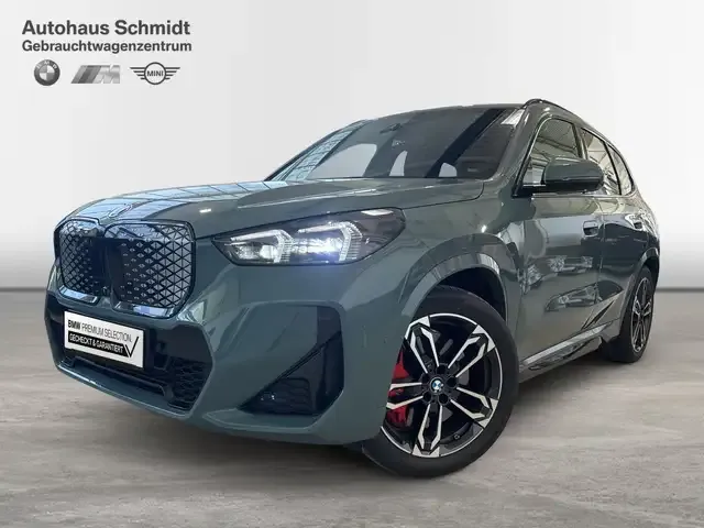BMW iX1