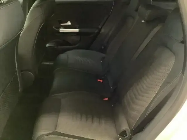 Mercedes-Benz GLA 220