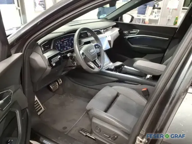 Audi Q8 e-tron