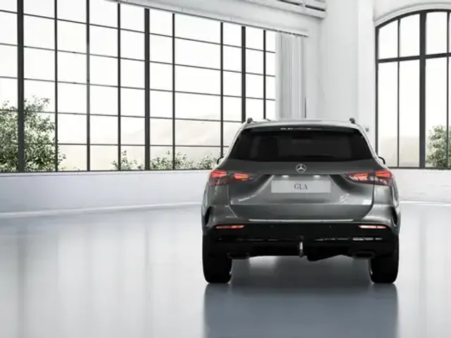 Mercedes-Benz GLA 200