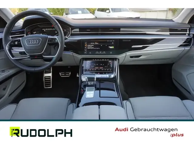 Audi S8