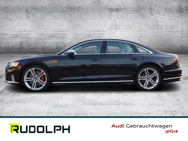 Audi S8