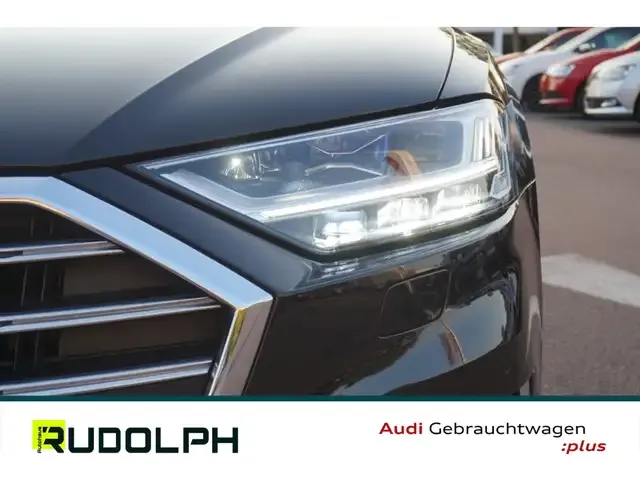 Audi S8