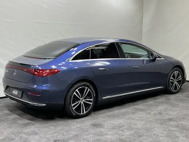 Mercedes-Benz EQE 300