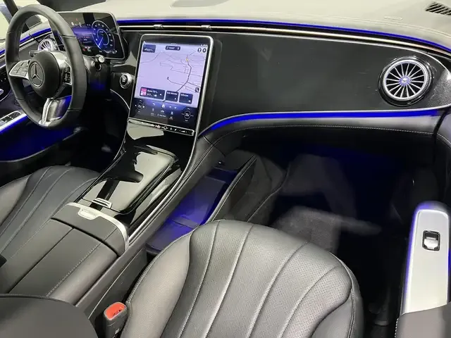 Mercedes-Benz EQE 300