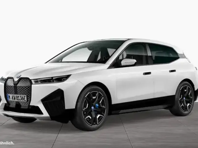 BMW iX