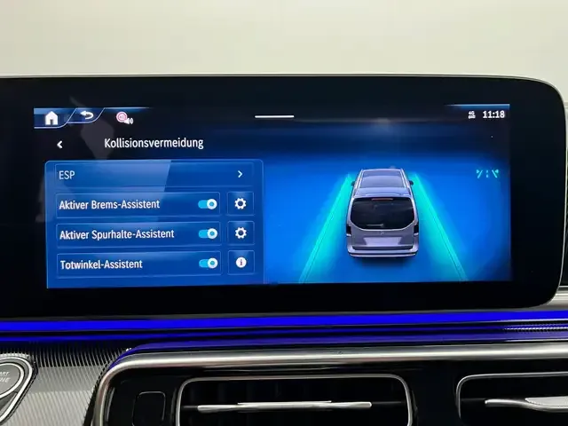 Mercedes-Benz V 220