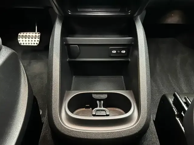 Mercedes-Benz V 220