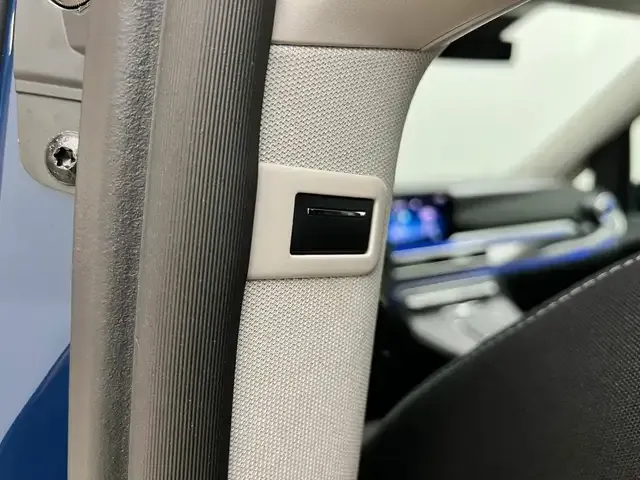 Mercedes-Benz V 220