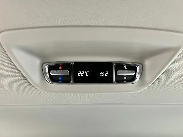 Mercedes-Benz V 220