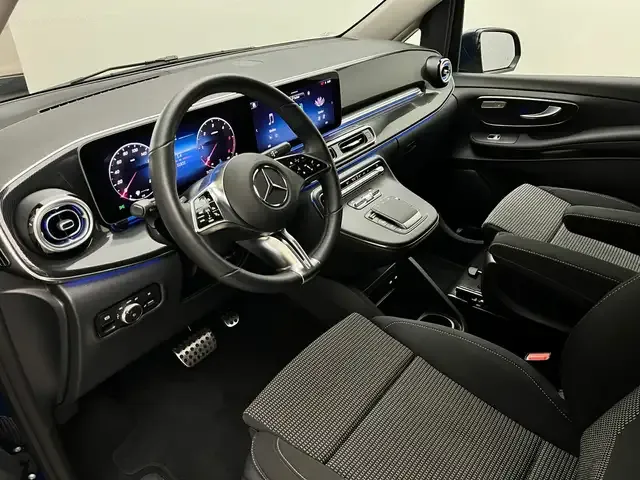 Mercedes-Benz V 220