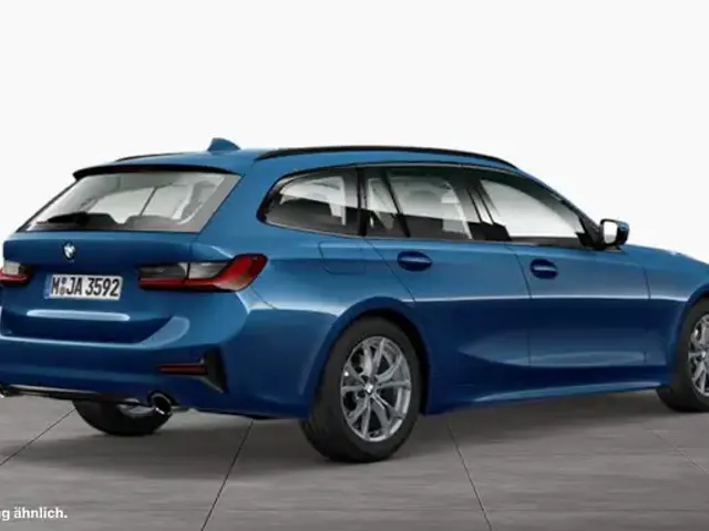 BMW 330