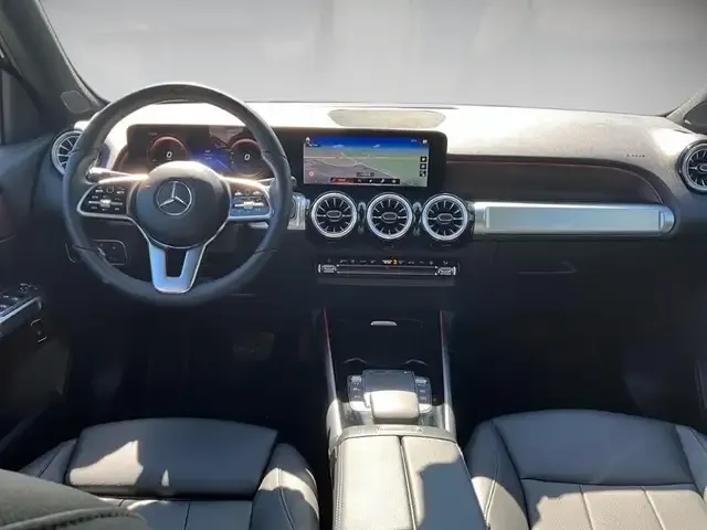 Mercedes-Benz EQB 250