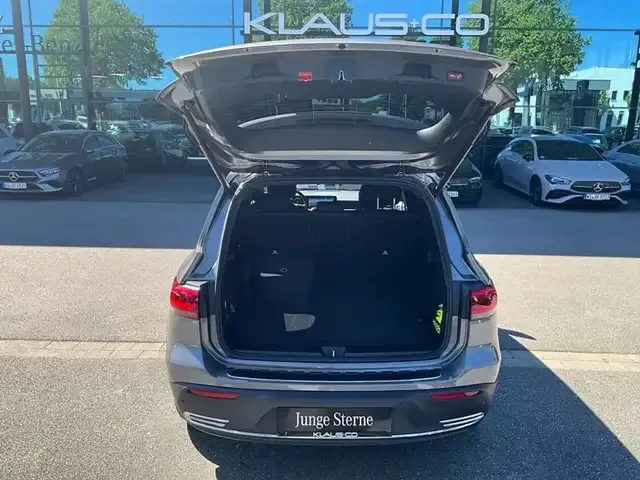Mercedes-Benz EQB 250