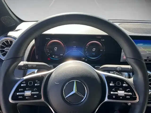 Mercedes-Benz EQB 250