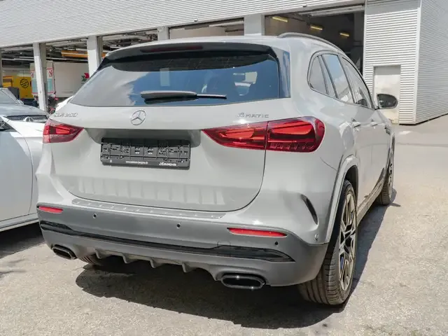 Mercedes-Benz GLA 250