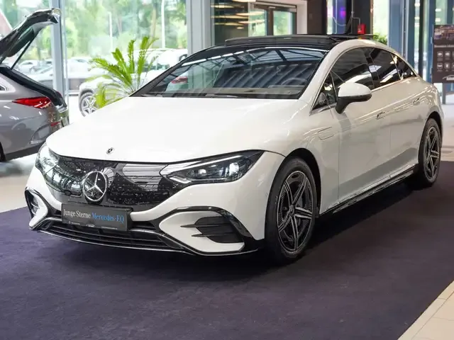Mercedes-Benz EQE 300