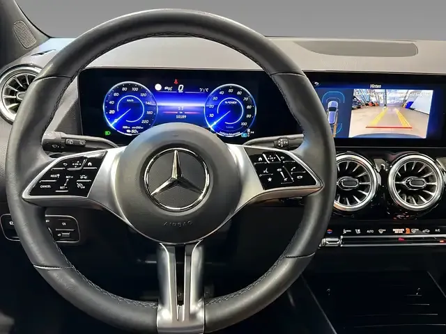 Mercedes-Benz EQA 300