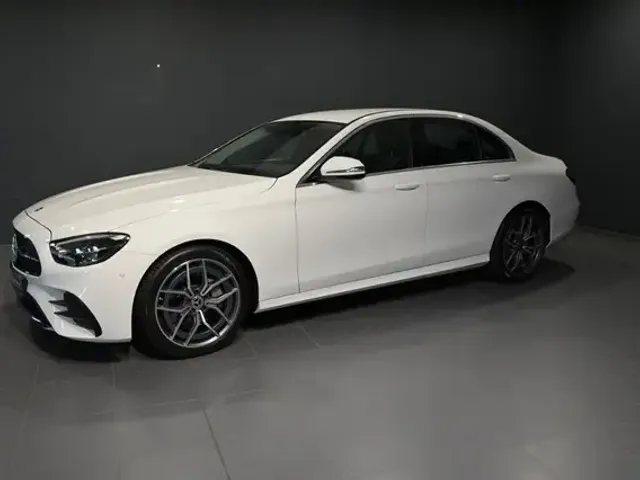 Mercedes-Benz E 200