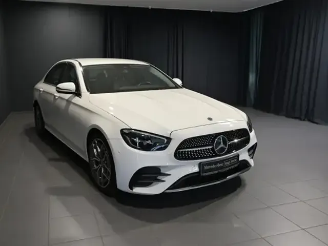 Mercedes-Benz E 200