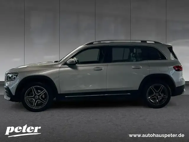 Mercedes-Benz GLB 180