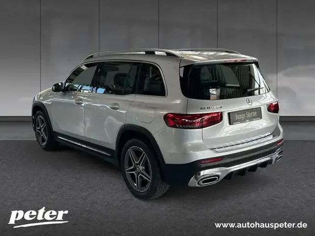 Mercedes-Benz GLB 180
