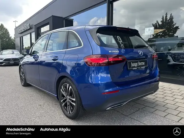 Mercedes-Benz B 200