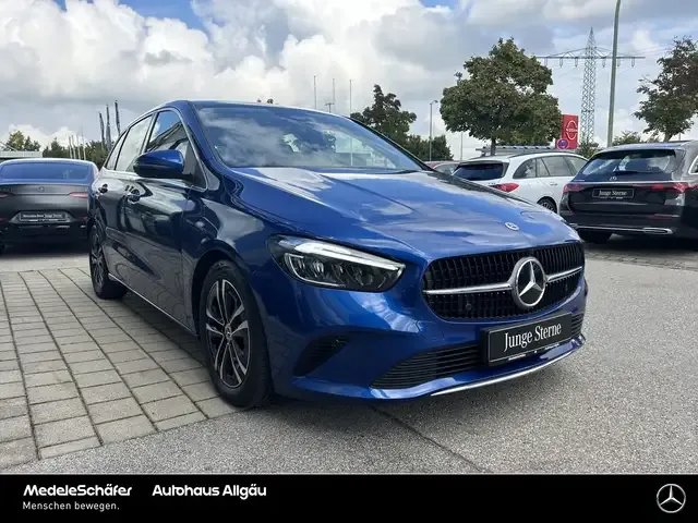 Mercedes-Benz B 200