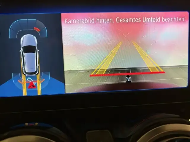 Mercedes-Benz EQA 300